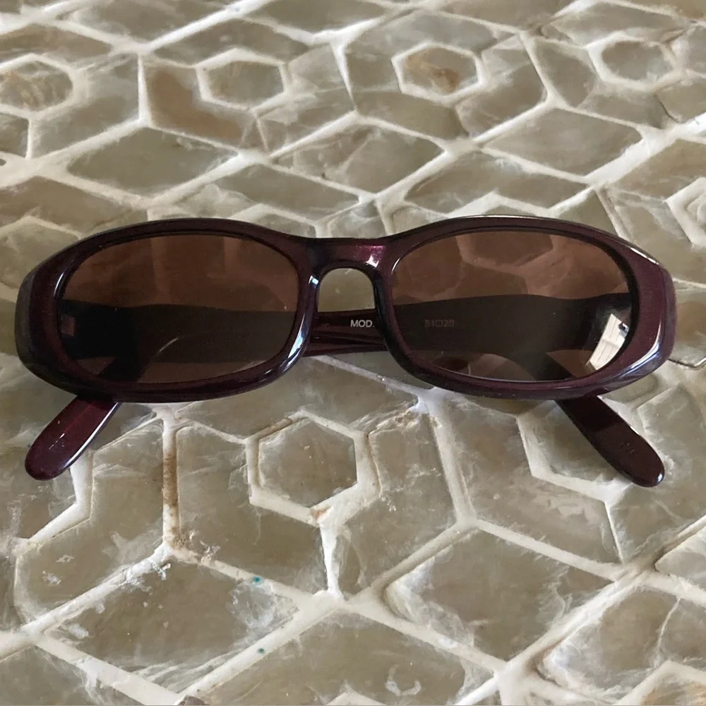 NEW!  Chianti 90s babydoll oval sunglasses
